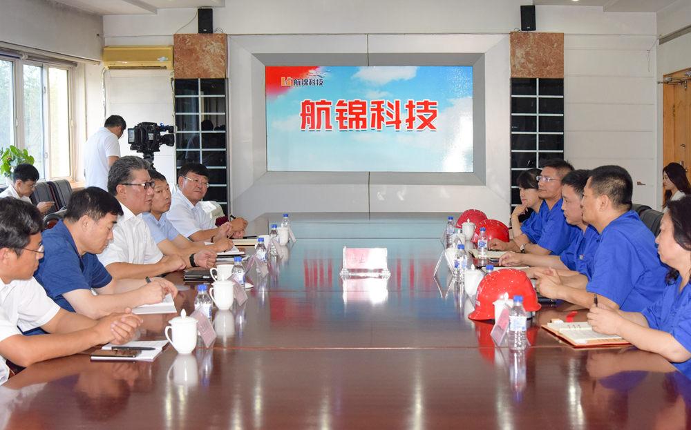 121565312210465.jpg 2019.08.07图为座谈会现场。_副本.jpg
