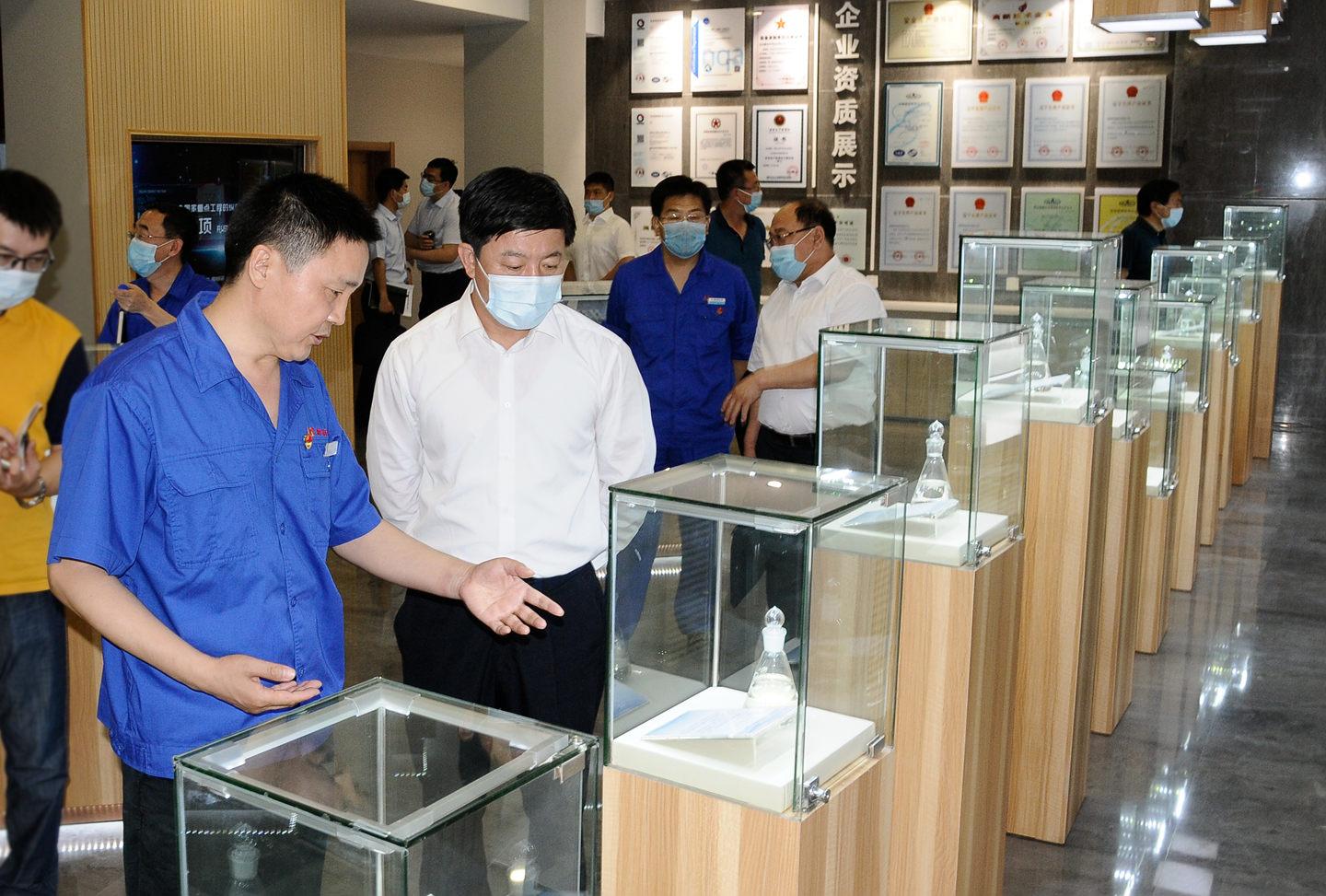 8561592473326133.jpg 市委副书记杨军生来公司调研_副本.jpg