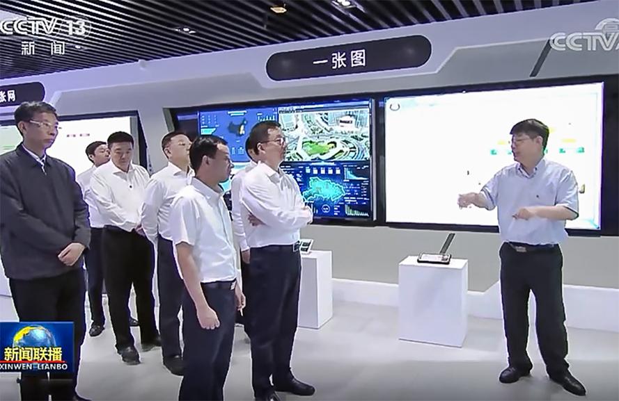 6351600322074847.jpg 韩正副总理调研武汉导航院_副本.jpg
